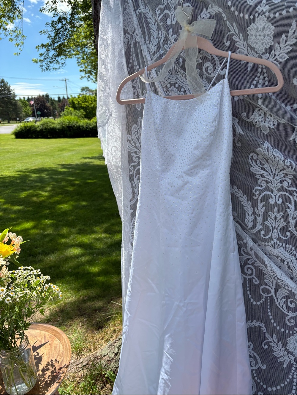 Jump White sparkly Spaghetti-Strap Wedding Gown